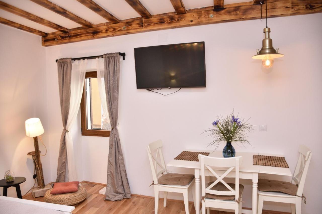 Bruno Old Town Apartments Rovinj Exterior foto