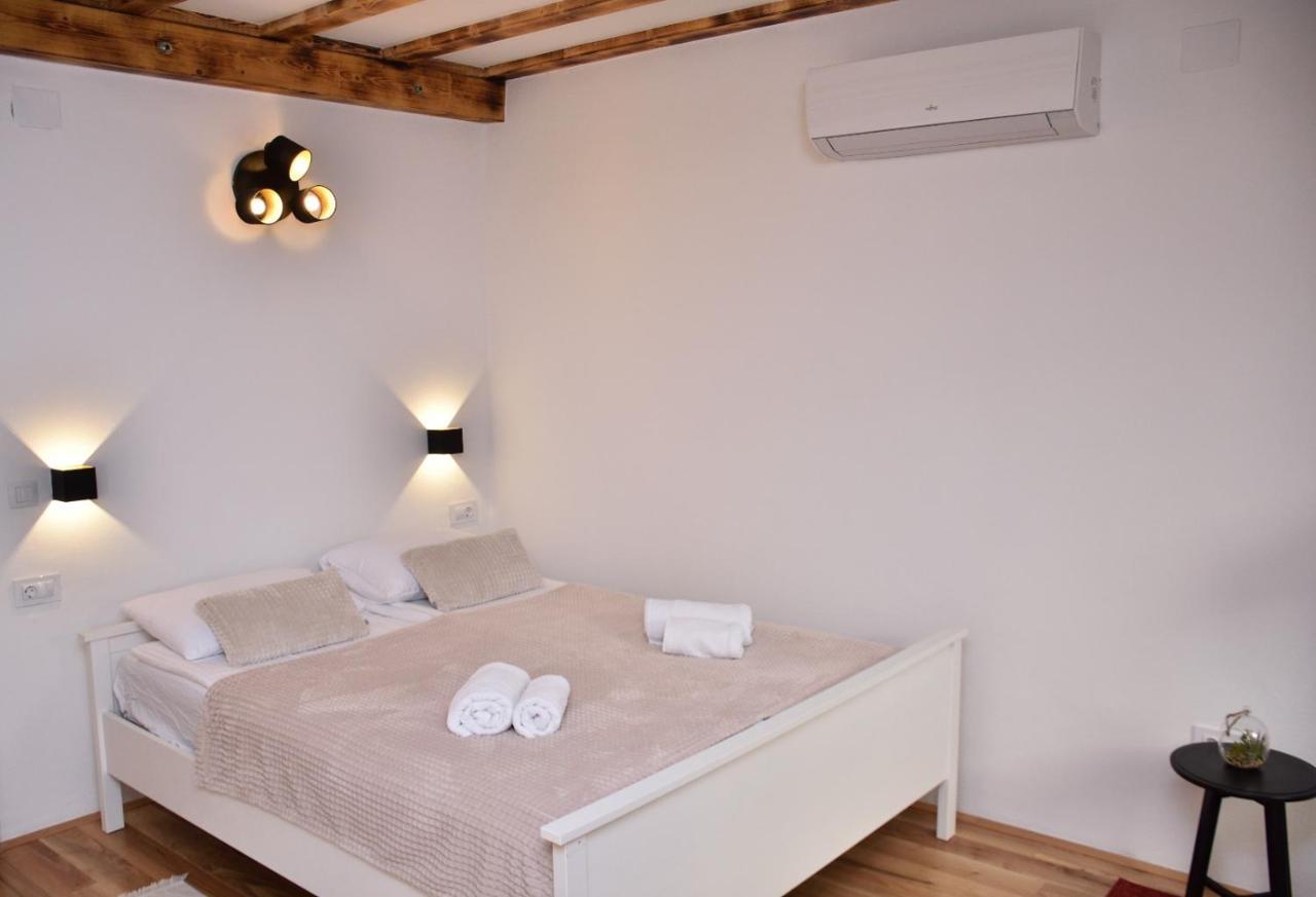 Bruno Old Town Apartments Rovinj Exterior foto